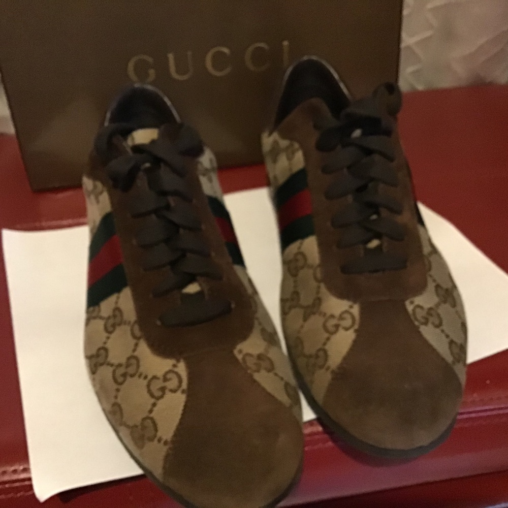 Gucci beige logo sneakers size 39.5, 9.5